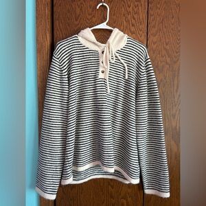 Black & Cream Hooded Sweater!